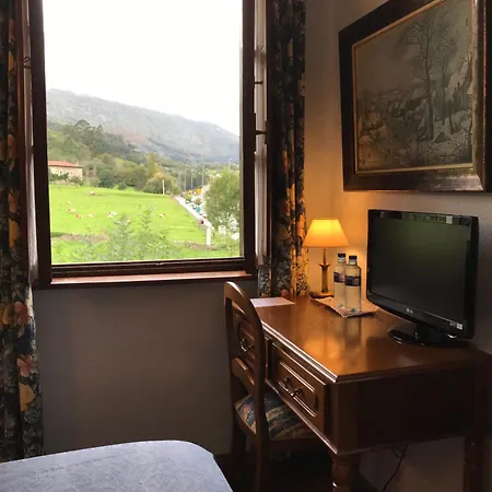 Rural Elena Hotel 2*
