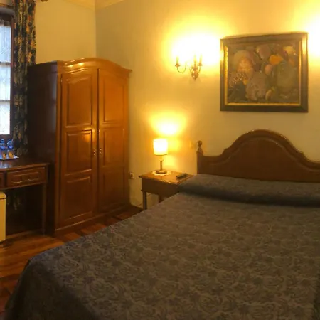 Rural Elena Hotel 2*